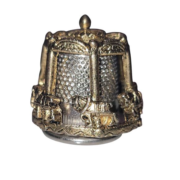 Thimble Pewter Spinning Horse Carousel Signed Nicholas Gish 9 Made In Spain T-4 - Picture 4 of 5